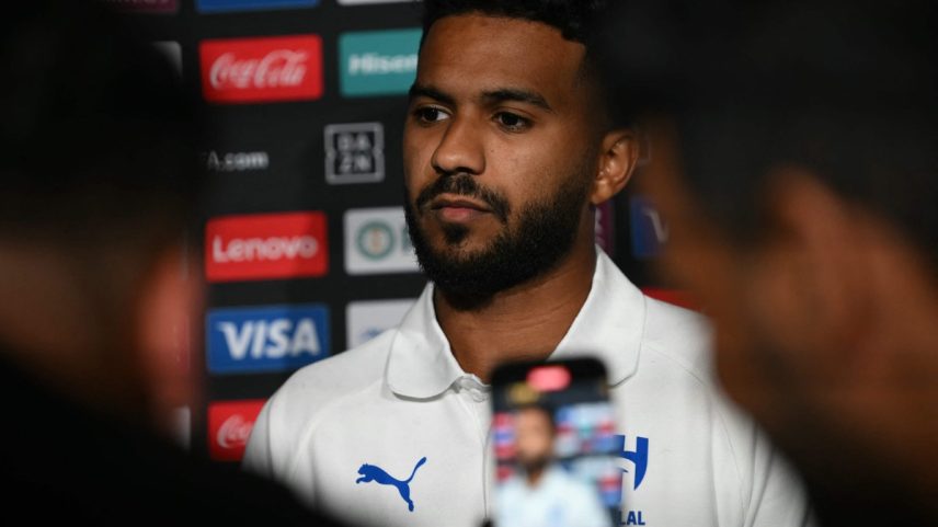 Khalid Al-Ghannam destaca força do Fluminense (Foto: Paul ELLIS / AFP)