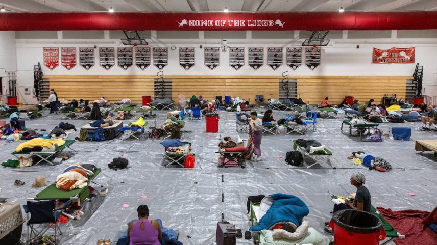 Refúgio de emergência para o furacão Helene, em Tallahassee, Florida, em setembro de 2024. (Foto: Ted Richardson/Getty Images)