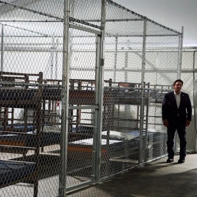 Detentos relatam falta de água e alimentação inadequada em Alcatraz de jacarés