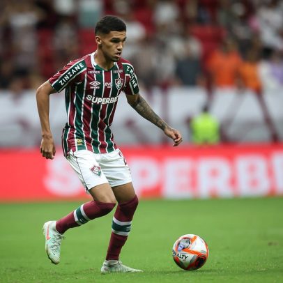 Barcelona mira contratação de Riquelme Felipe, destaque do Fluminense
