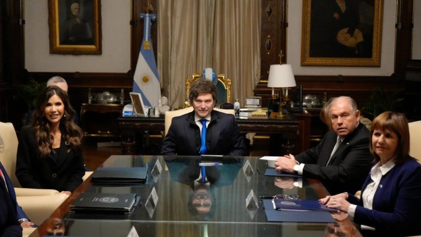 Argentina: Milei inicia acordo para que Argentina não precise mais de visto para entrar nos EUA (Foto: Javier Milei/ X)