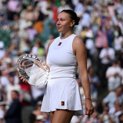 Anisimova supera nervosismo e promete retorno forte após final em Wimbledon