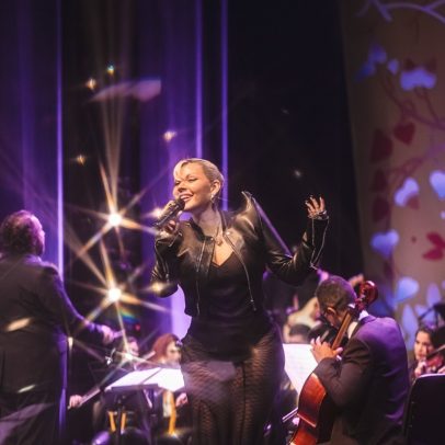 Duda Beat e Orquestra Ouro Preto se apresentam nos Arcos da Lapa