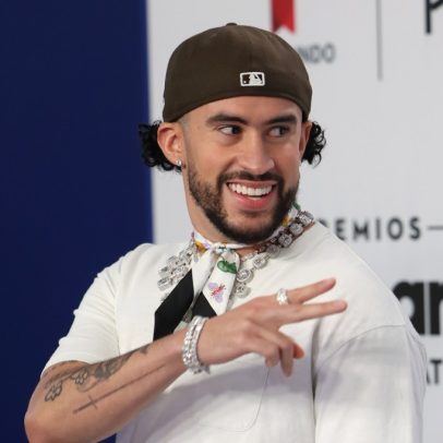 Bad Bunny é eleito um dos homens mais atraentes de todos os tempos