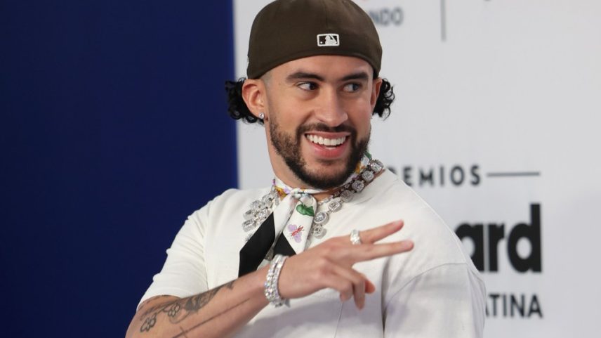 Bad Bunny, Elvis Presley e Tupac estavam entre vários músicos mencionados em uma lista dos "Homens Mais Gostosos de Todos os Tempos". (Foto: Reprodução)