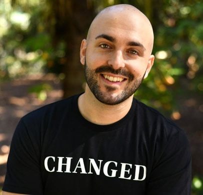 Ex-gay relata conversão e enfrenta processo por compartilhar sua experiência religiosa