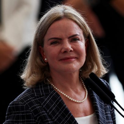 Governo apoia Motta após a derrubada do IOF e enfrenta críticas de opositores