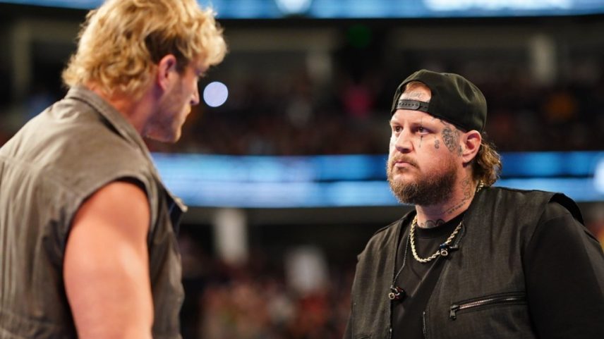 Jelly Roll voltou ao ringue da WWE novamente em 11 de julho, enfrentando Logan Paul durante o Smackdown na cidade natal do cantor, Nashville. (Foto: Reprodução)