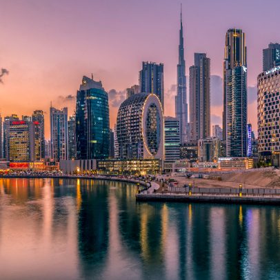 Abu Dhabi e Dubai se destacam como as cidades com impostos mais baixos do mundo