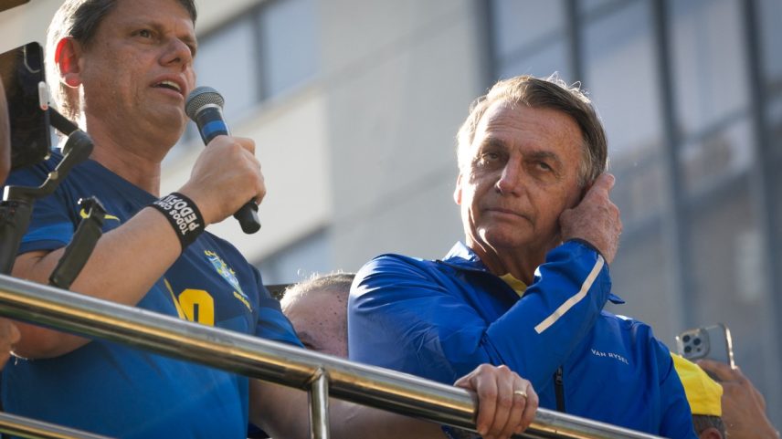 Tarcísio e Bolsonaro em ato na Paulista (Foto: Maria Isabel Oliveira)