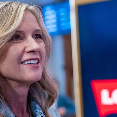 Levi's fortalece negócios internacionais para minimizar impacto de tarifas
