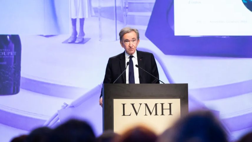 Bernard Arnault na reunião anual da LVMH. (Foto: Nathalie Savale/Courtesy of LVMH)