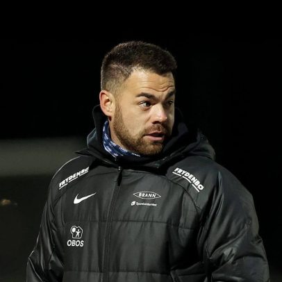 Tottenham anuncia Martin Ho como novo técnico da equipe feminina