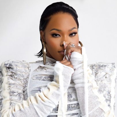 Tasha Cobbs Leonard lança álbum diversificado com colaborações de artistas renomados