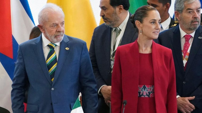 O presidente Luiz Inácio Lula da Silva e a presidente do México, Claudia Sheinbaum (Foto: Orlando Sierra/AFP)
