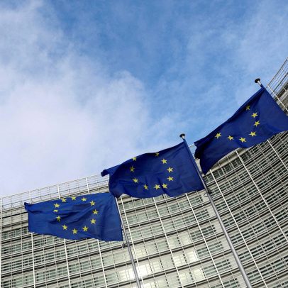União Europeia estabelece novas diretrizes para sistemas avançados de inteligência artificial