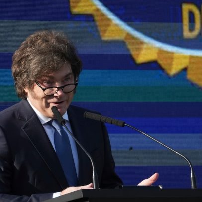 Economia argentina reage positivamente após surpreendente vitória de Milei
