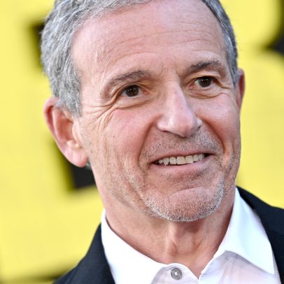 CEO da Disney se destaca aos 74 anos com rotina de exercícios e liderança firme