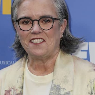 Trump ameaça revogar cidadania da comediante Rosie O'Donnell