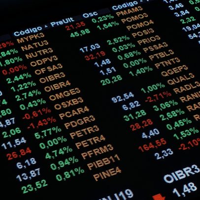 Técnicos do BC detectam operações robóticas com dólar antes de tarifaço de Trump