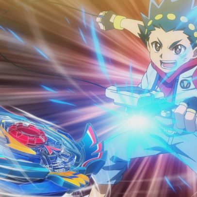 Beyblade realiza manobra impressionante após ser derrubada do ringue