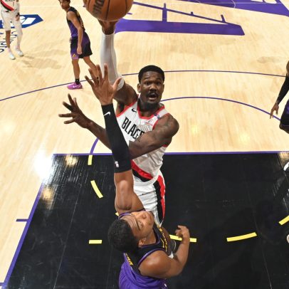 Deandre Ayton deve assinar contrato com o Los Angeles Lakers