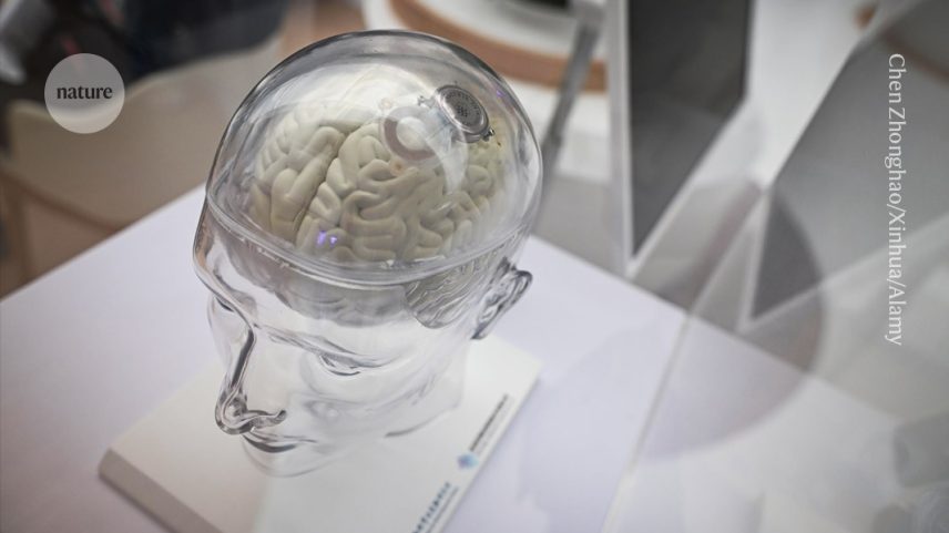 A China possui infraestrutura médica e uma grande população para testar a eficácia de implantes cerebrais. (Foto: Chen Zhonghao/Xinhua/Alamy)