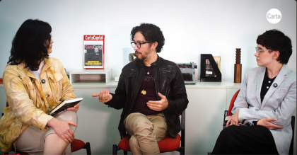 Jean Wyllys comenta sobre o cerco ao golpismo em entrevista na redação de CartaCapital. (Foto: Reprodução)