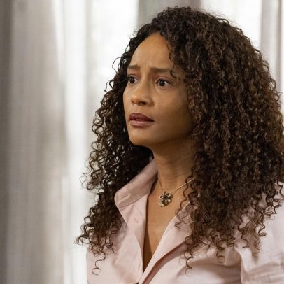 Raquel se revolta e agride Odete após descobrir armação traiçoeira