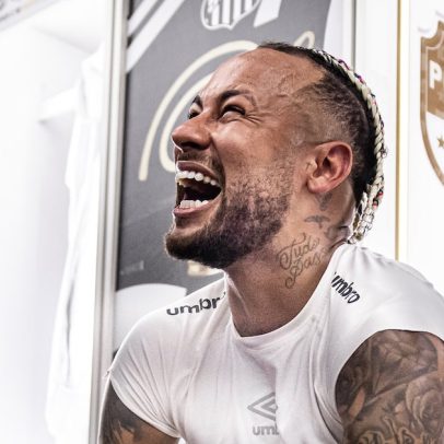 Neymar brilha no Santos com desempenho versátil, afirma Cleber Xavier