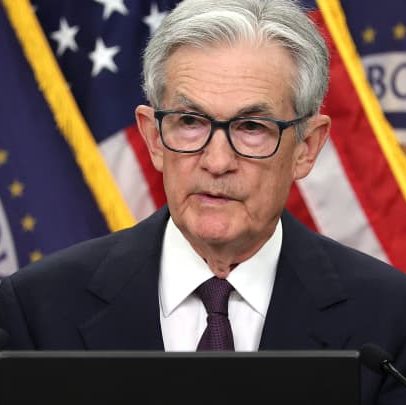 Casa Branca critica gestão de Powell no Fed e aponta reforma na sede como problema