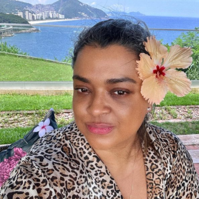 Preta Gil compartilha frases impactantes sobre consciência social e empoderamento