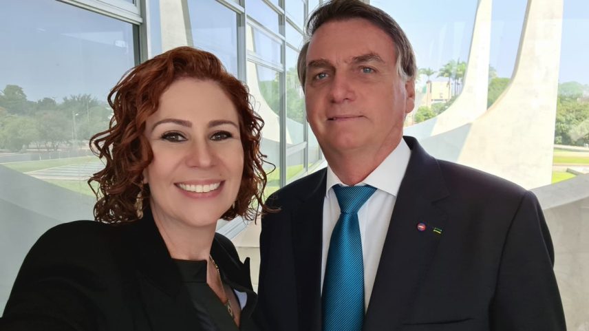 Carla Zambelli e Jair Bolsonaro (Foto: Reprodução)