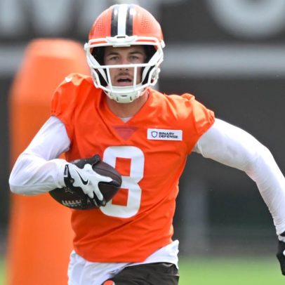 Kenny Pickett dos Browns sofre lesão leve na coxa durante competição de quarterbacks