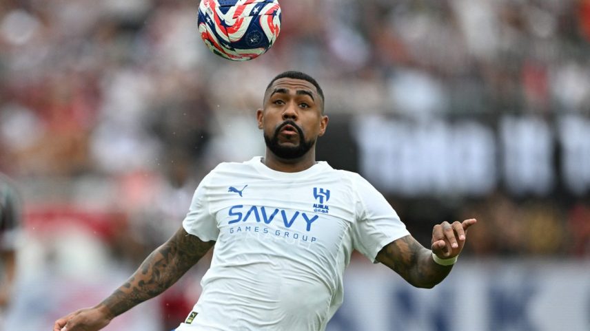 Malcom durante a disputa do Mundial de Clubes pelo Al Hilal (Foto: CHANDAN KHANNA / AFP)