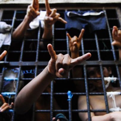 Trump promete erradicar a gangue MS-13 envolvida em violência e corrupção