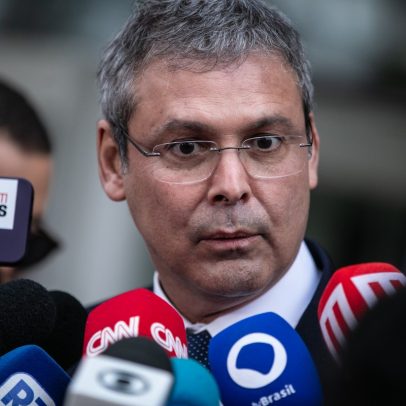 Governistas defendem lei de reciprocidade aos EUA e oposição critica Lula