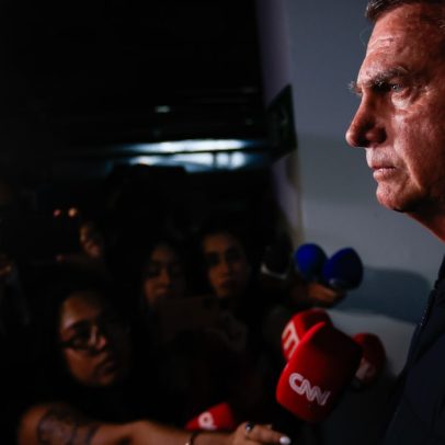 Polarização no Brasil se intensifica com tornozeleira de Bolsonaro, dizem analistas