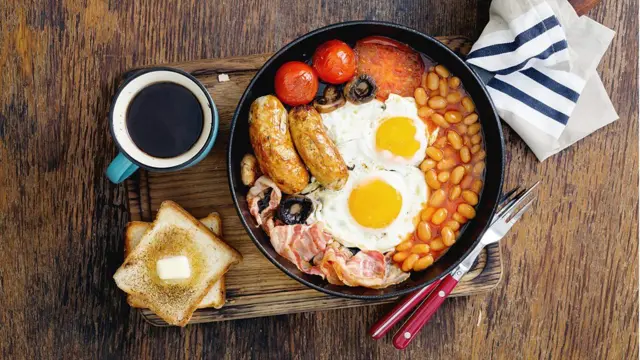 Pessoas que fazem do café da manhã sua principal refeição costumam ter índice de massa corporal mais baixo (Foto: Getty Images)