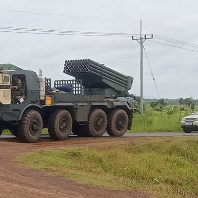 Tailândia evacua 100 mil civis em meio a tensões com o Camboja