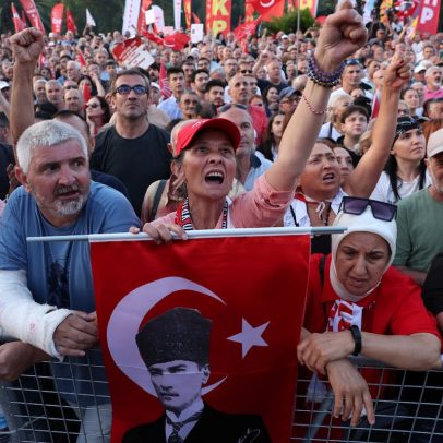 Erdogan intensifica repressão e pressiona principal partido de oposição na Turquia