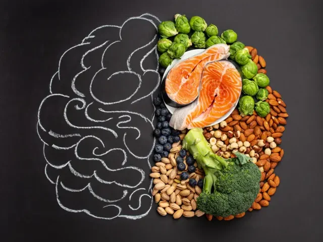 Consumo de nutrientes que beneficiam o cérebro (Foto: Getty Images)