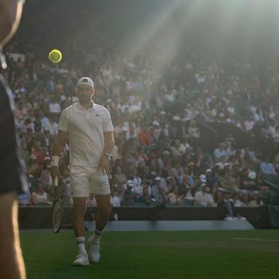 Técnico de Dimitrov descarta relação entre lesão e fechamento do teto da quadra