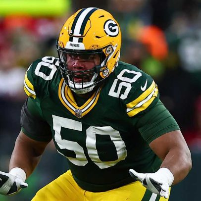 Packers renovam contrato de Zach Tom por quatro anos e bônus histórico de assinatura
