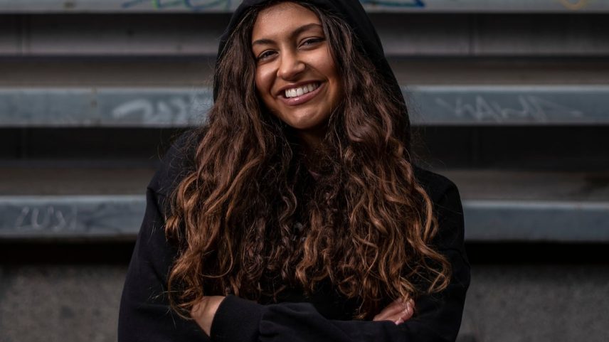 Gema Palacio, a 'tiktoker' conhecida como Esperansa Grasia e finalista de 'Tu cara me suena', posando em Madrid. (Foto: Olmo Calvo)