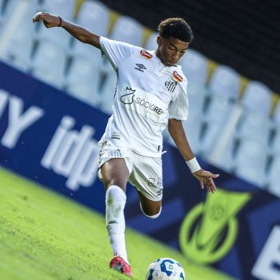 Santos registra filho de Robinho e mais nove jovens da base na Série A