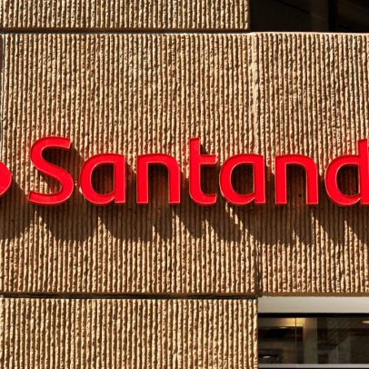 Santander registra lucro de R$ 3,7 bilhões no segundo trimestre, alta de 9,8%