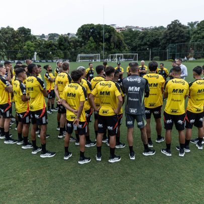 Galo se reúne para discutir atrasos salariais após cobranças de jogadores