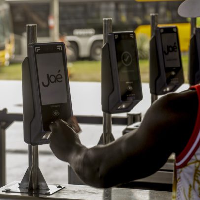 Justiça determina que identidade é suficiente para idosos embarcarem no transporte público