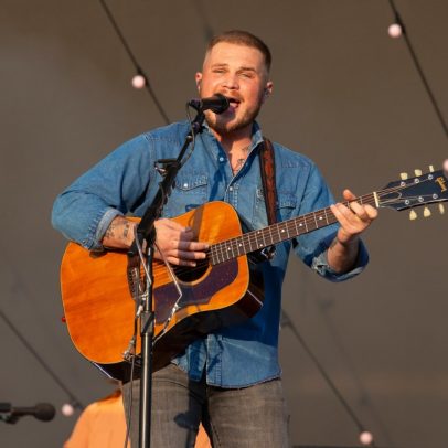 Novas músicas country imperdíveis: descubra os lançamentos de Zach Bryan e mais
